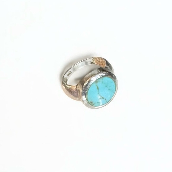 Sterling Silver Turquoise Cabochon Ring (6.75) - Picture 7 of 8